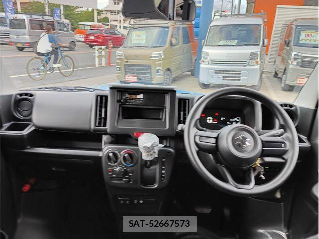 Suzuki EVERY 2026-06 8524822-18