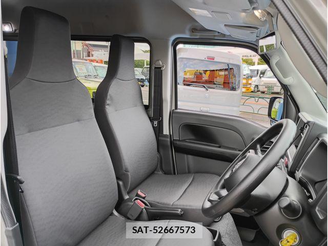 Suzuki EVERY 2026-06 8524822-5