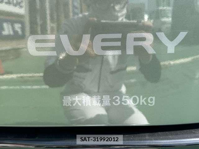 Suzuki EVERY 2025-11 8561839-10