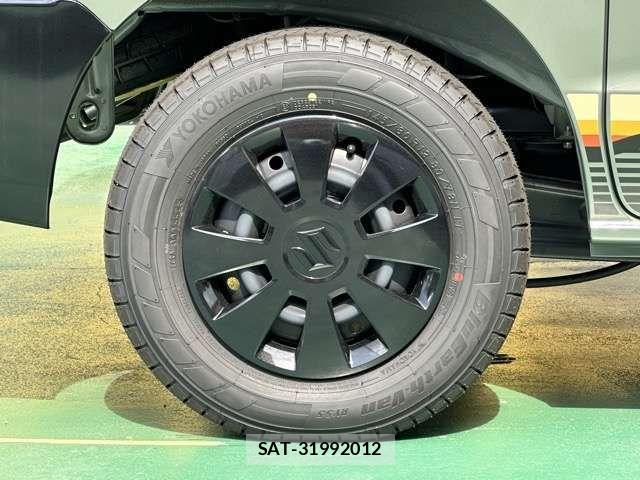 Suzuki EVERY 2025-11 8561839-12