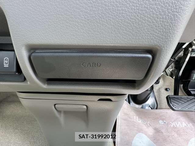 Suzuki EVERY 2025-11 8561839-18