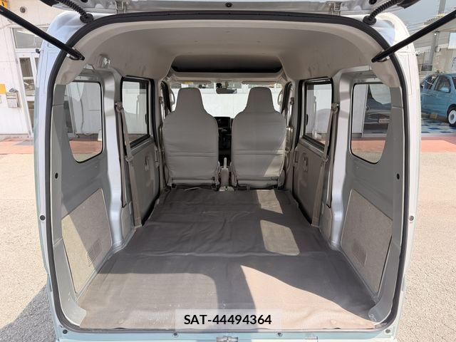 Suzuki EVERY 2022-11 8561848-23