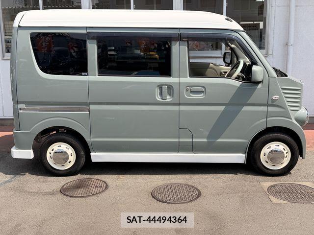 Suzuki EVERY 2022-11 8561848-3