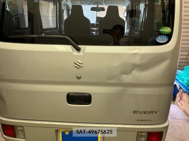 Suzuki EVERY 2017-11 8561856-7