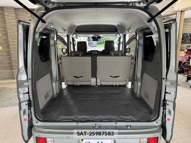 Suzuki EVERY 2025-10 8561840-15
