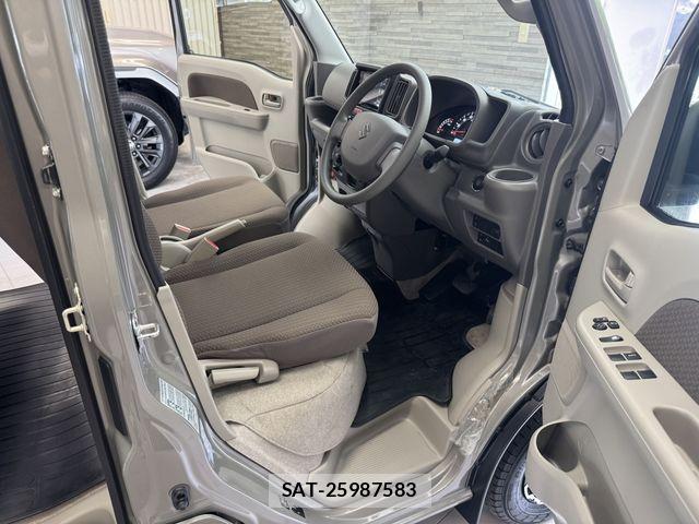 Suzuki EVERY 2025-10 8561840-1