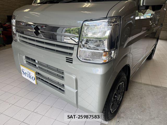 Suzuki EVERY 2025-10 8561840-21