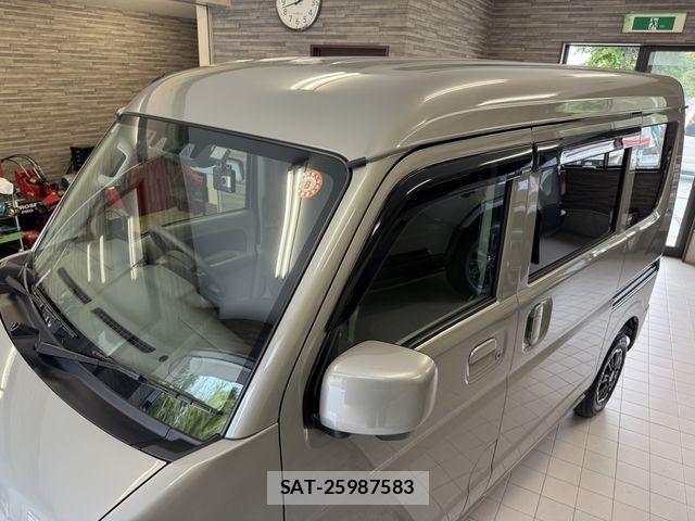 Suzuki EVERY 2025-10 8561840-23