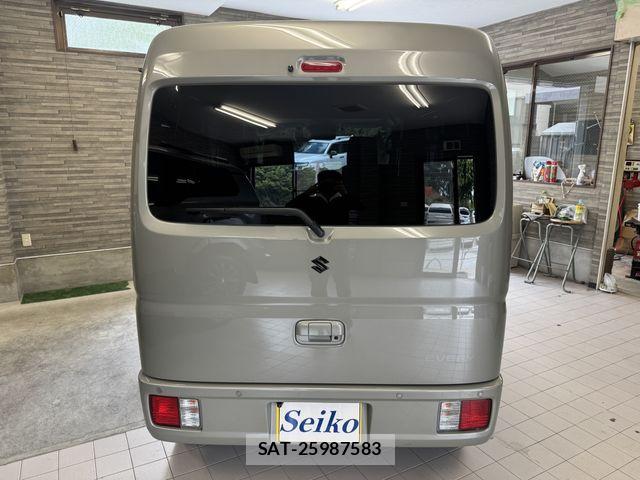 Suzuki EVERY 2025-10 8561840-26