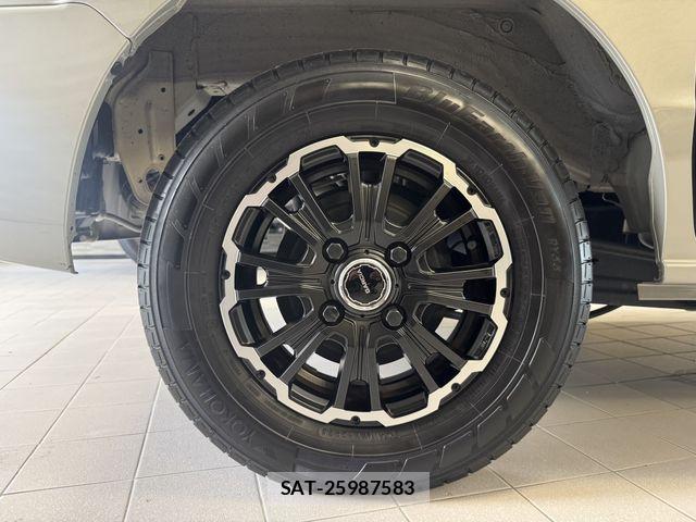 Suzuki EVERY 2025-10 8561840-29