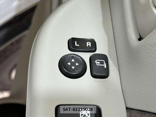 Suzuki EVERY 2017-06 8561850-16