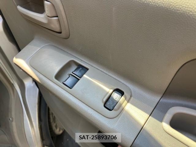 Suzuki EVERY 2011-10 8561853-15