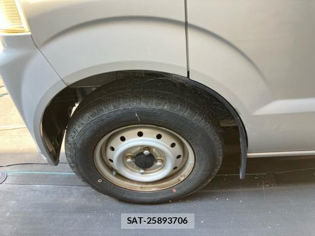 Suzuki EVERY 2011-10 8561853-7