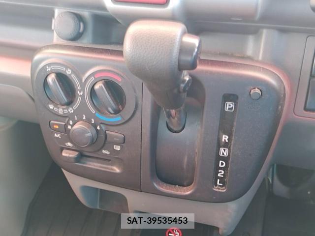 Suzuki EVERY 2023-10 8561847-14