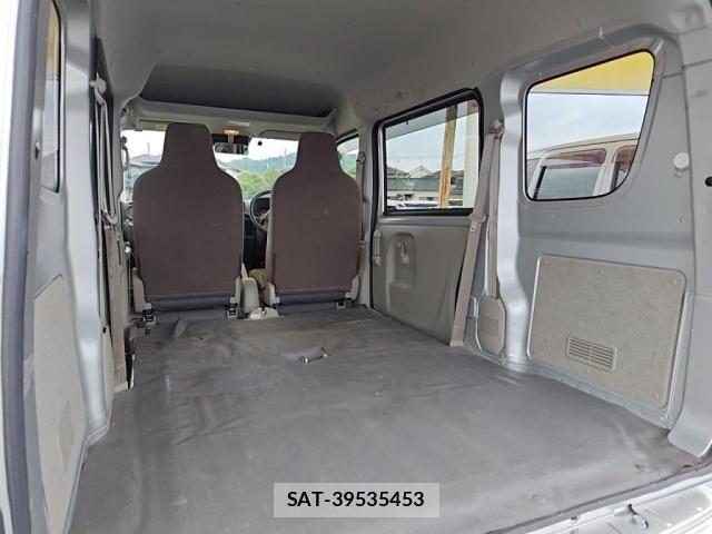 Suzuki EVERY 2023-10 8561847-27