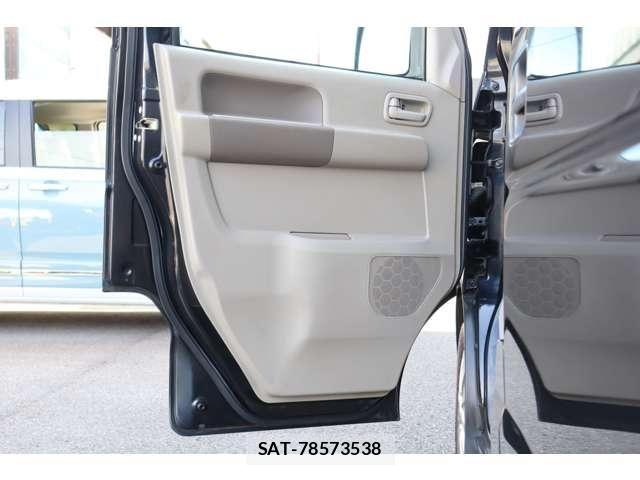 Suzuki EVERY 2011-02 8561855-14