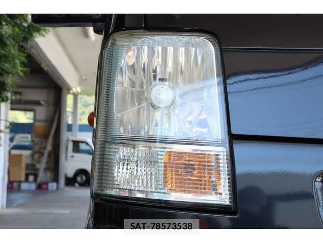 Suzuki EVERY 2011-02 8561855-23