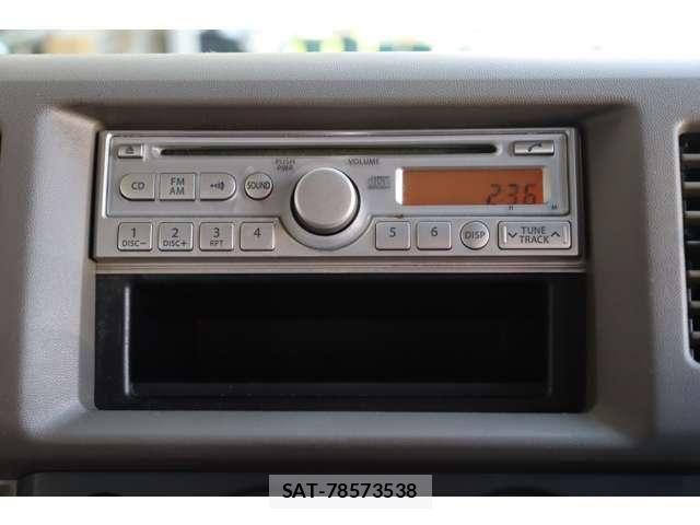 Suzuki EVERY 2011-02 8561855-4