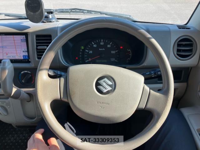 Suzuki EVERY 2014-01 8561854-9