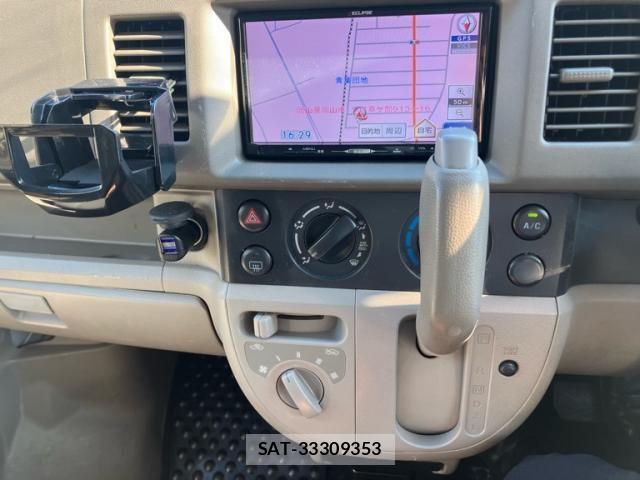 Suzuki EVERY 2014-01 8561854-14