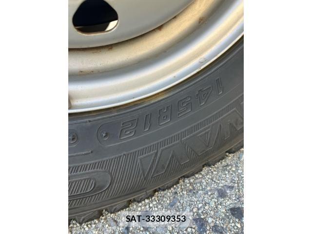 Suzuki EVERY 2014-01 8561854-4