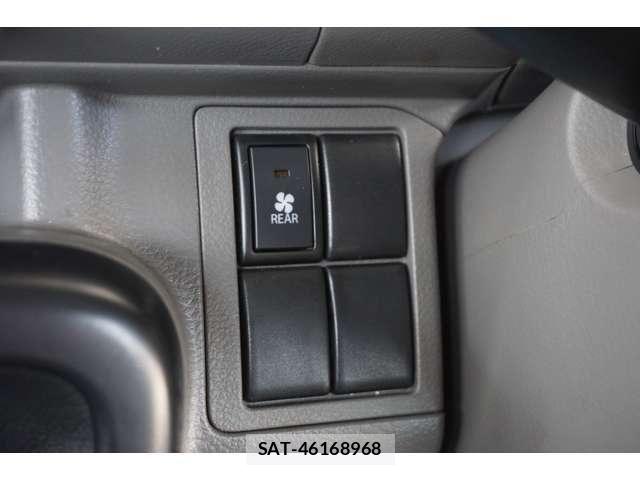 Suzuki EVERY 2017-01 8561849-11