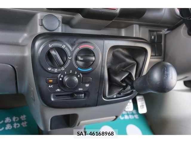 Suzuki EVERY 2017-01 8561849-3