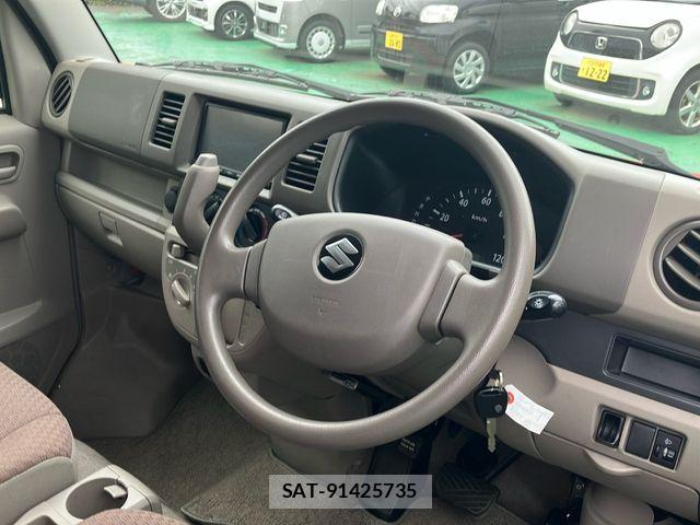 Suzuki EVERY 2015-01 8626684-1