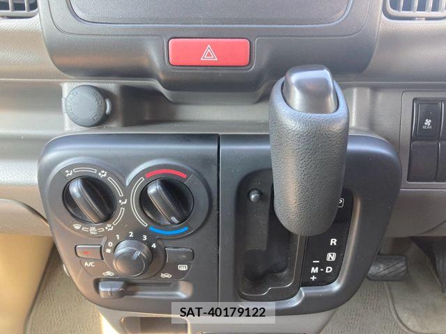 Suzuki EVERY 2015-01 8626688-17