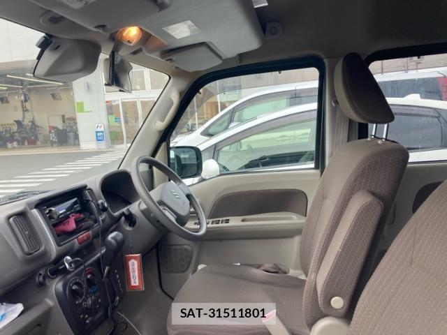 Suzuki EVERY 2018-09 8626690-10