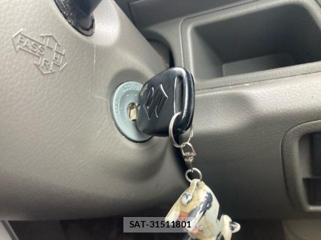 Suzuki EVERY 2018-09 8626690-16