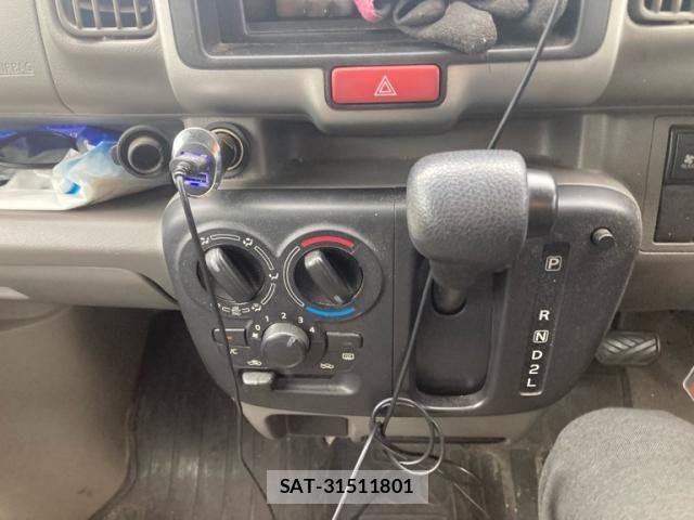 Suzuki EVERY 2018-09 8626690-19
