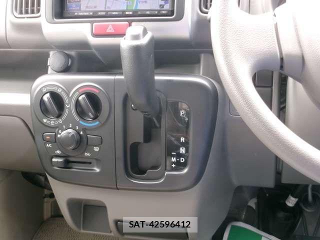 Suzuki EVERY 2017-06 8666115-15