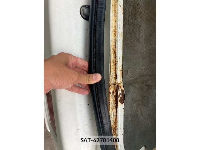 Suzuki EVERY 2014-08 8666117-22