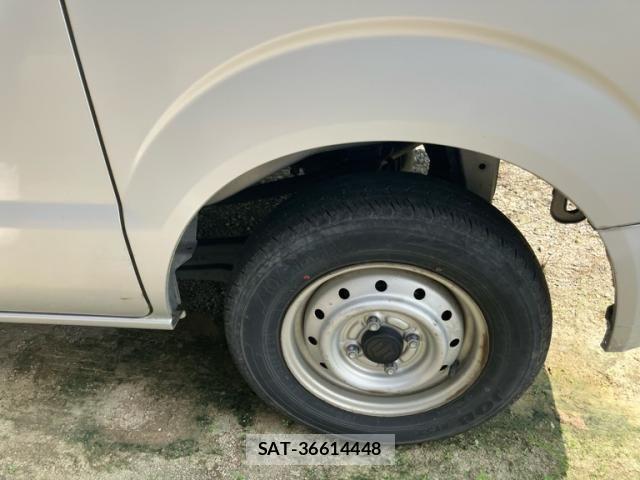 Suzuki EVERY 2006-07 8666118-15
