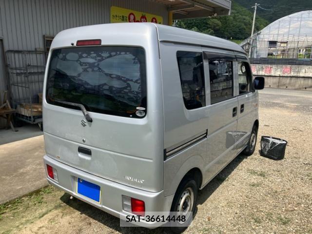 Suzuki EVERY 2006-07 8666118-2