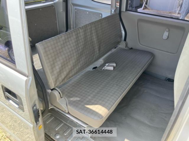 Suzuki EVERY 2006-07 8666118-7