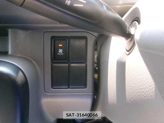 Suzuki EVERY 2017-05 8666116-16