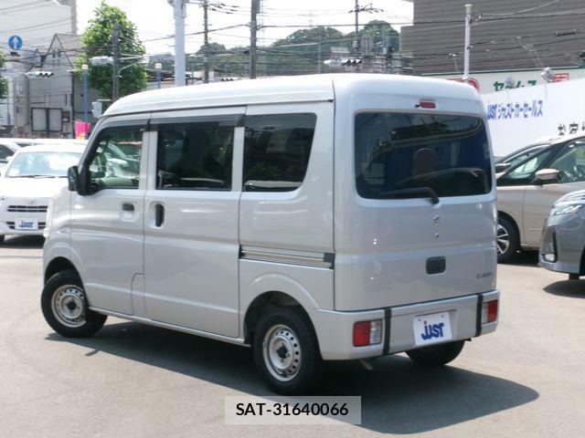 Suzuki EVERY 2017-05 8666116-3