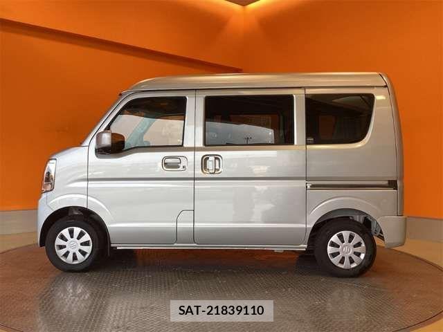 Suzuki EVERY 2025-07 8685522-18