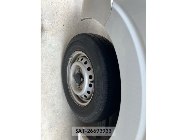 Suzuki EVERY 2015-06 8685527-6