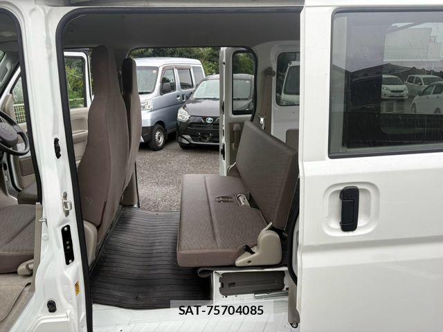 Suzuki EVERY 2023-07 8742014-13