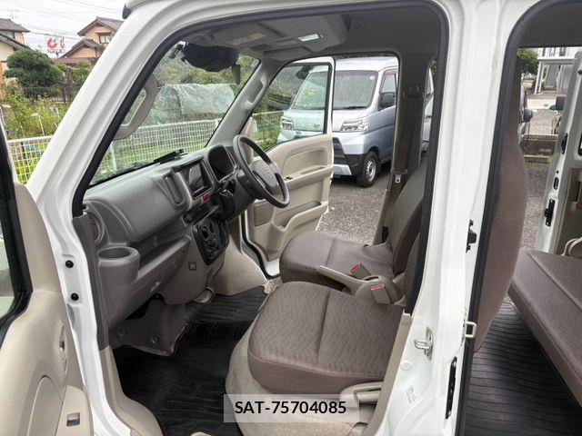 Suzuki EVERY 2023-07 8742014-14