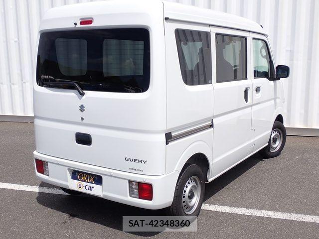 Suzuki EVERY 2022-06 8742011-2
