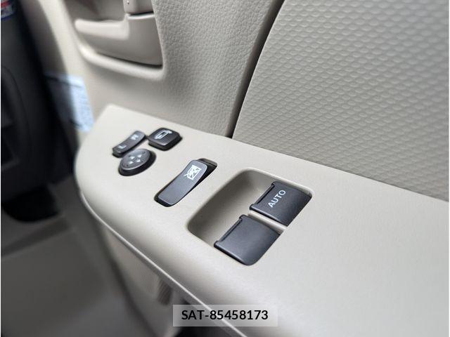 Suzuki EVERY 2024-02 8741998-21