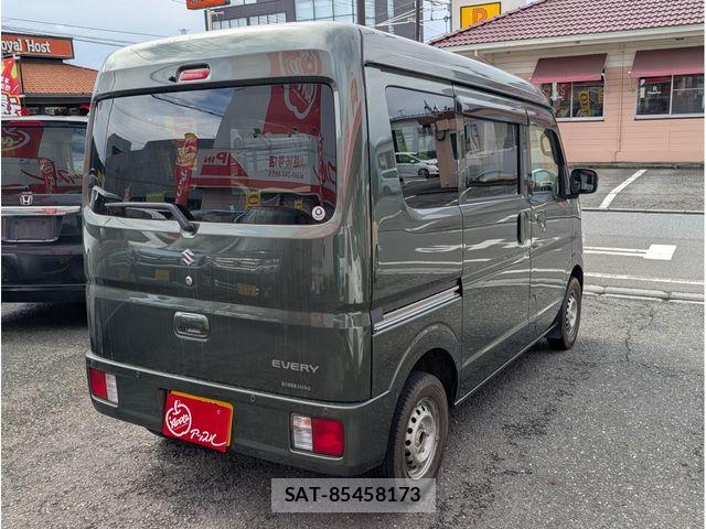 Suzuki EVERY 2024-02 8741998-7