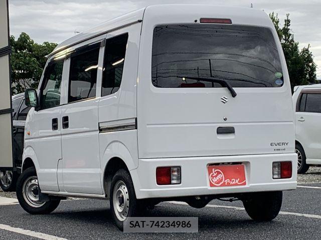 Suzuki EVERY 2014-08 8742017-4