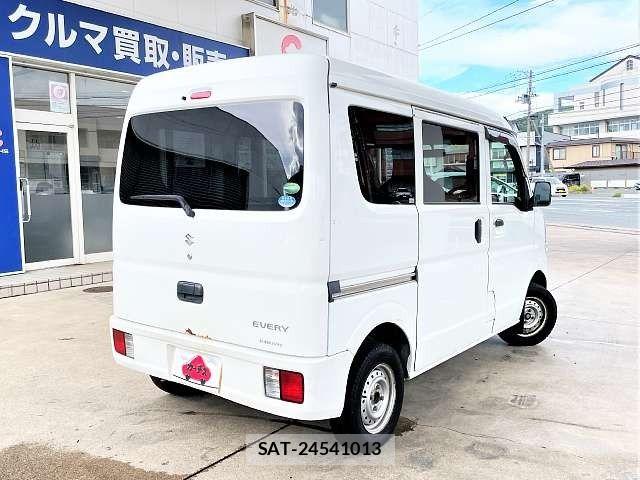 Suzuki EVERY 2017-11 8780191-2