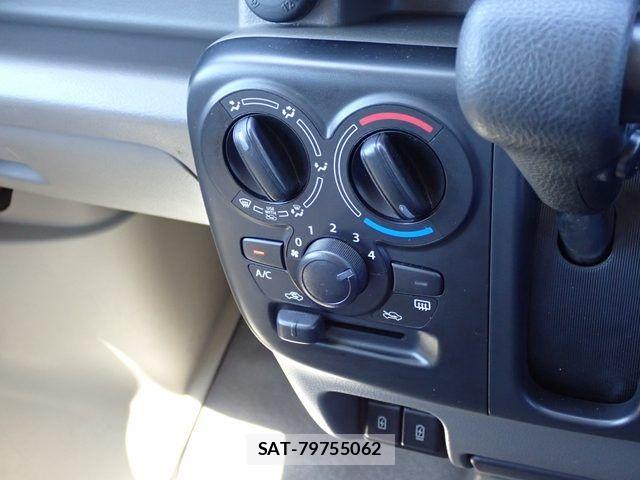 Suzuki EVERY 2022-06 8780168-8