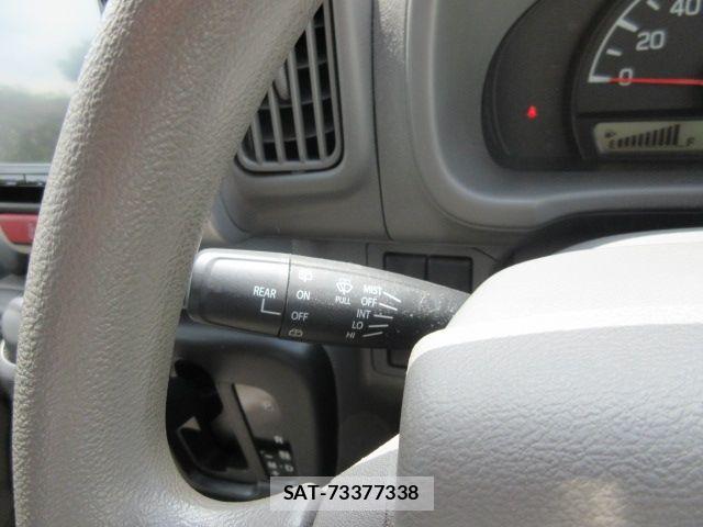 Suzuki EVERY 2018-03 8780184-10